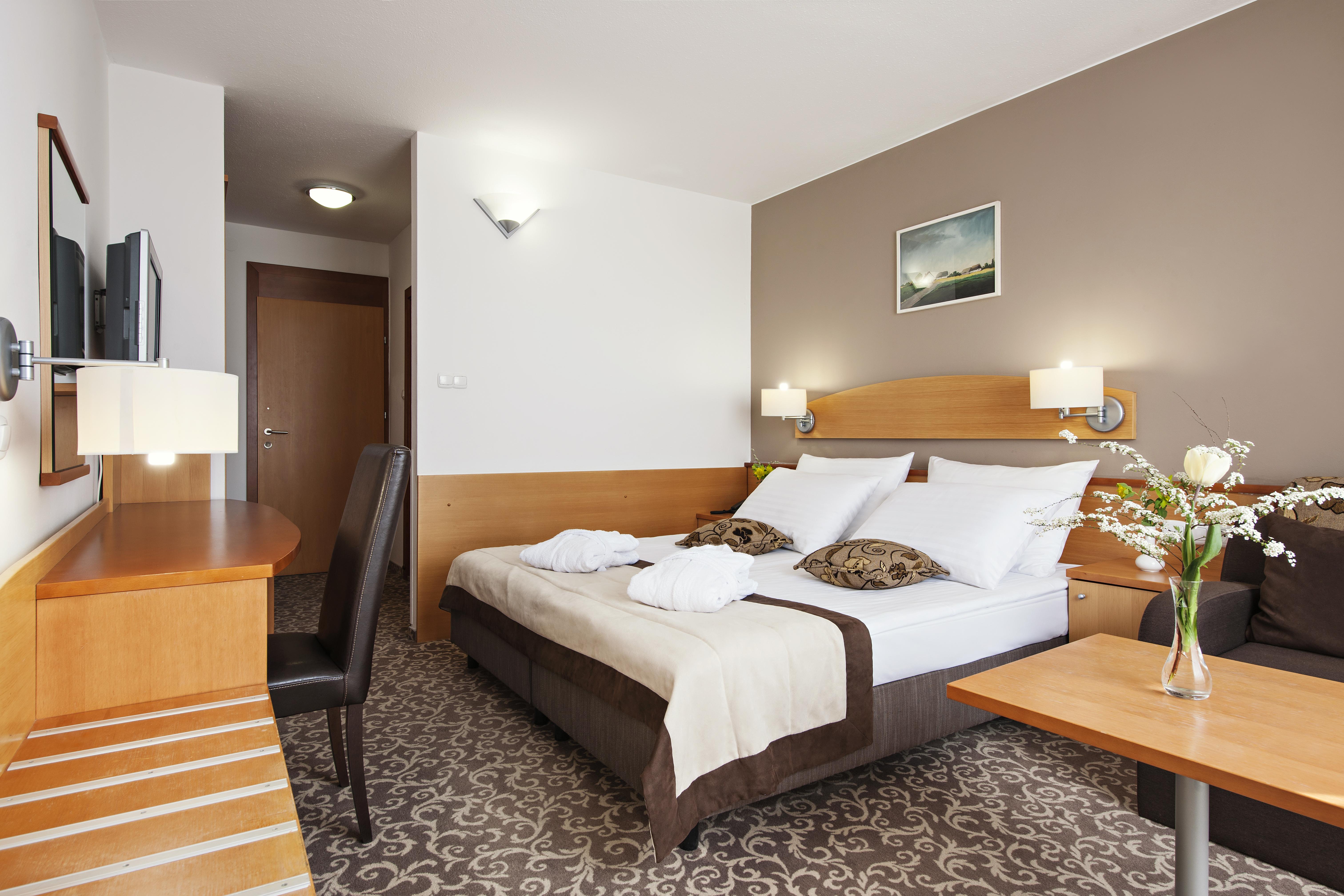 Hotel Termal - Terme 3000 - Sava Hotels & Resorts モラフスケ・トプリツェ エクステリア 写真