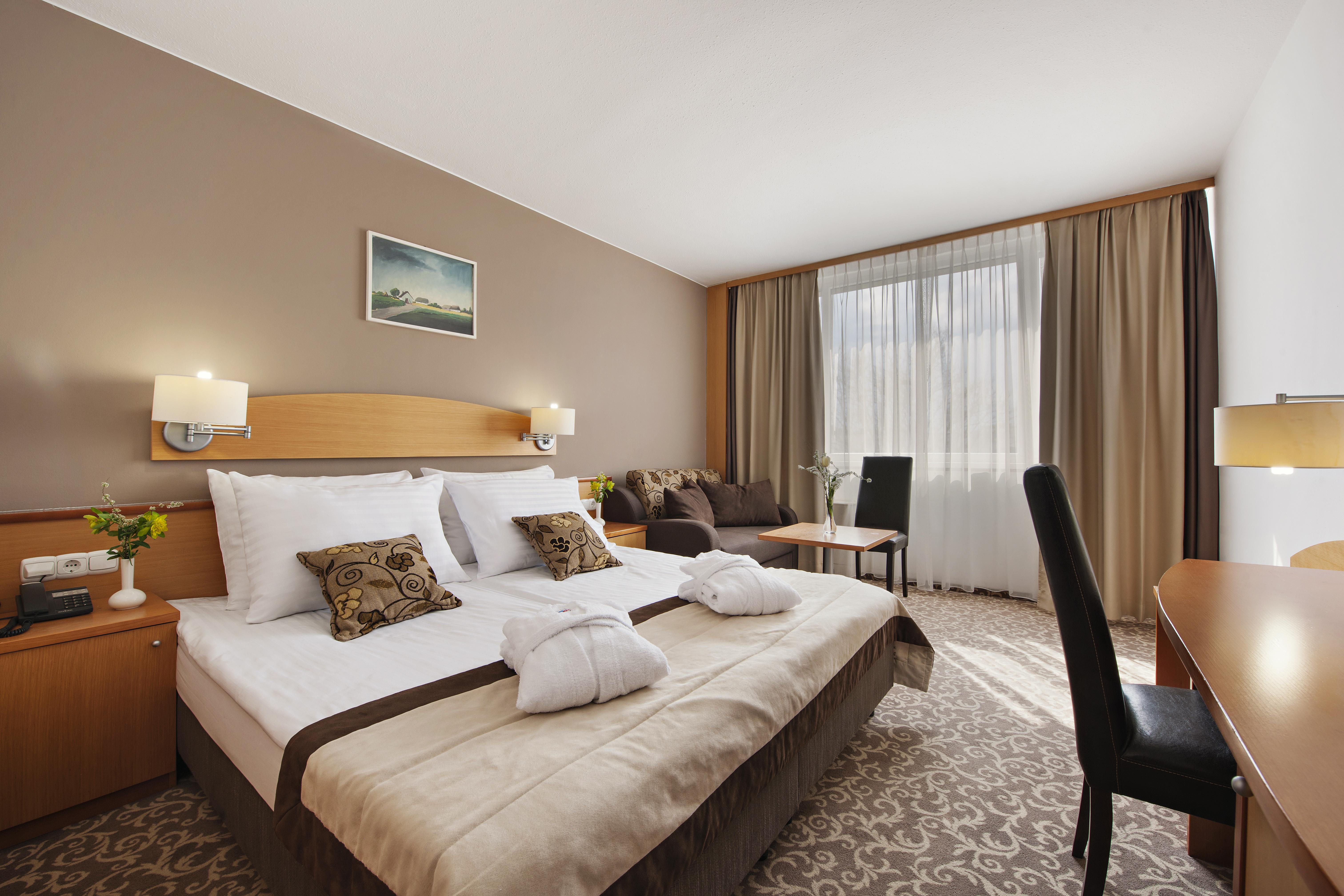 Hotel Termal - Terme 3000 - Sava Hotels & Resorts モラフスケ・トプリツェ エクステリア 写真