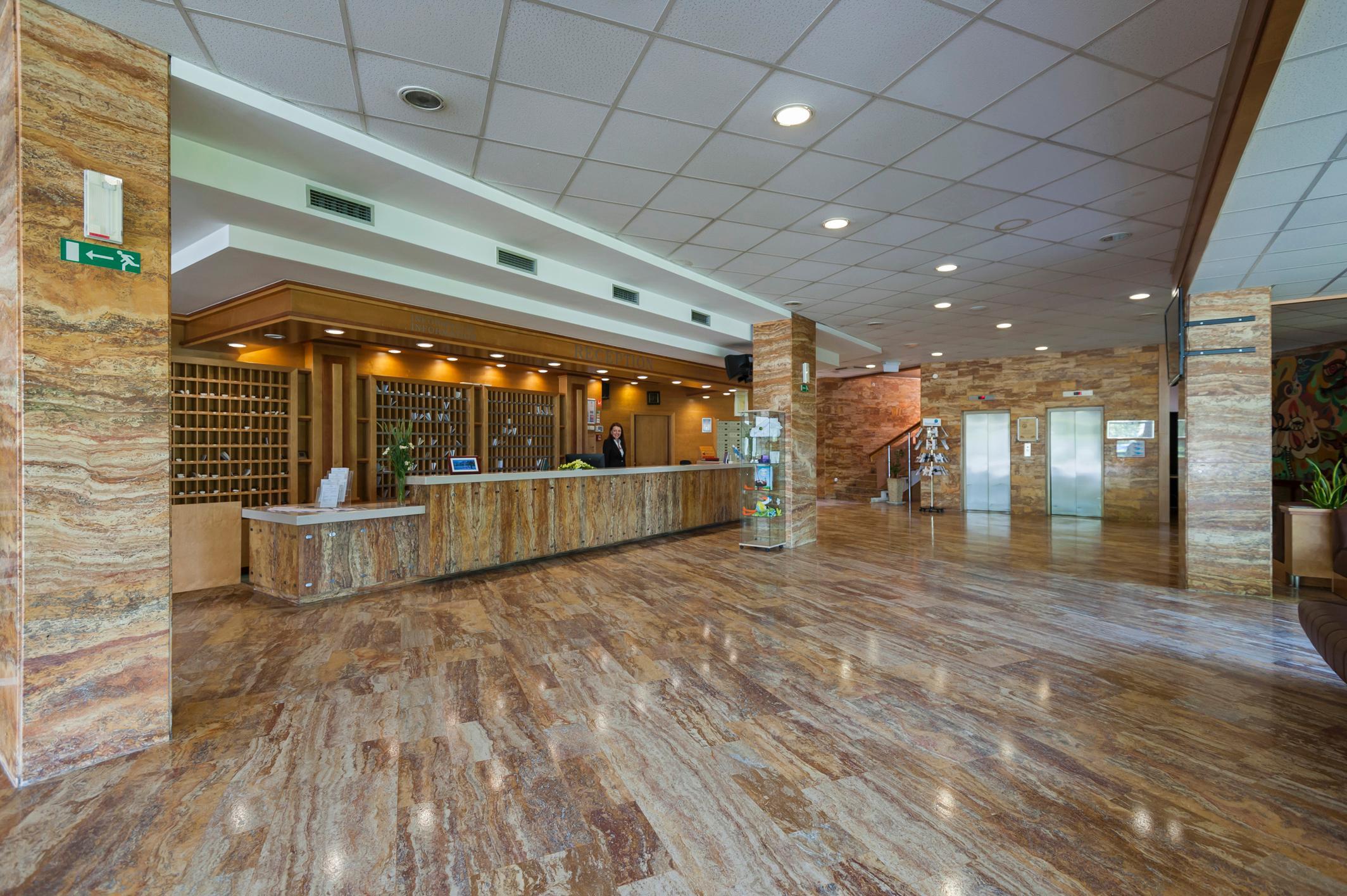 Hotel Termal - Terme 3000 - Sava Hotels & Resorts モラフスケ・トプリツェ エクステリア 写真