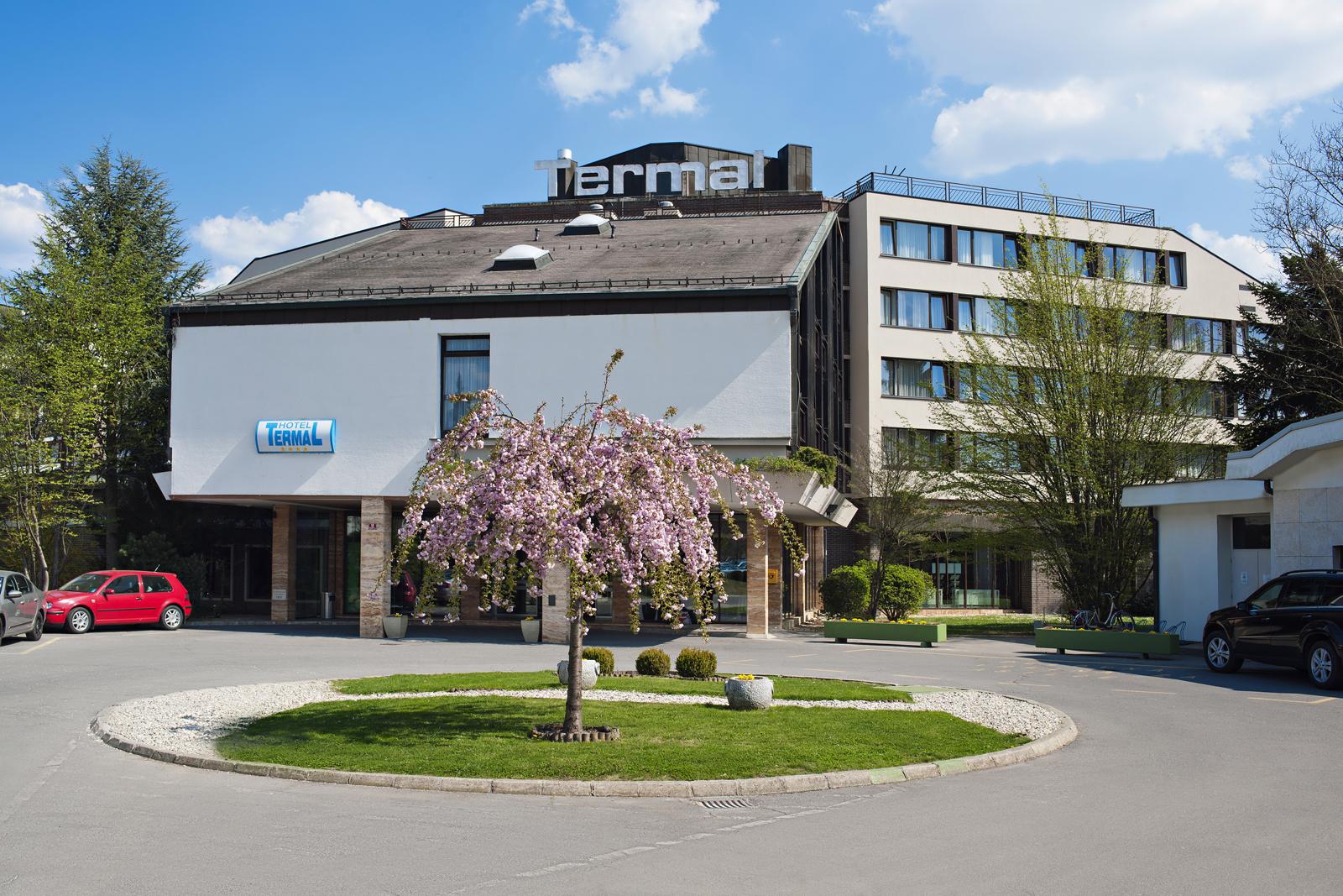 Hotel Termal - Terme 3000 - Sava Hotels & Resorts モラフスケ・トプリツェ エクステリア 写真