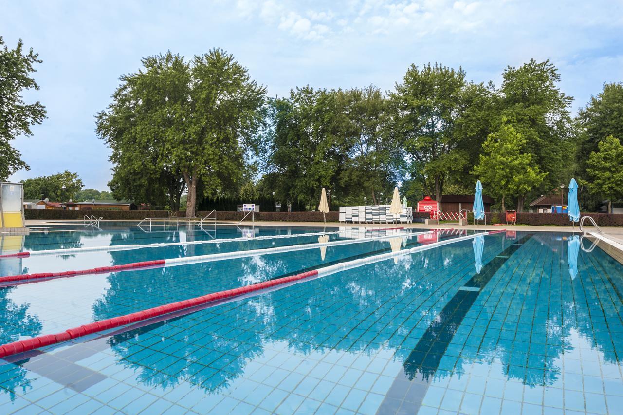 Hotel Termal - Terme 3000 - Sava Hotels & Resorts モラフスケ・トプリツェ エクステリア 写真